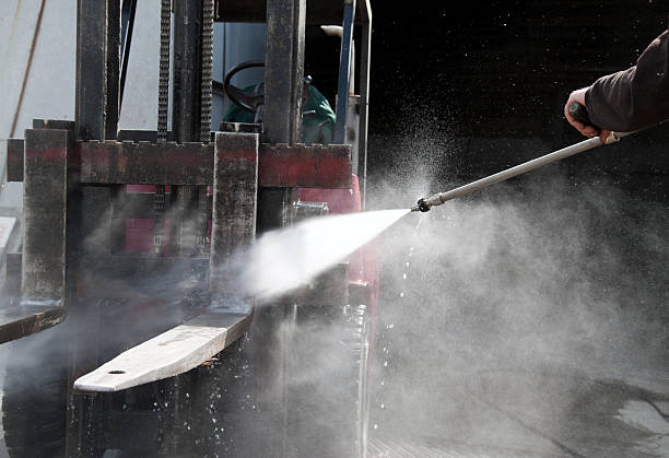 Best Machinery and Equipment Cleaning  in Waverly, MI